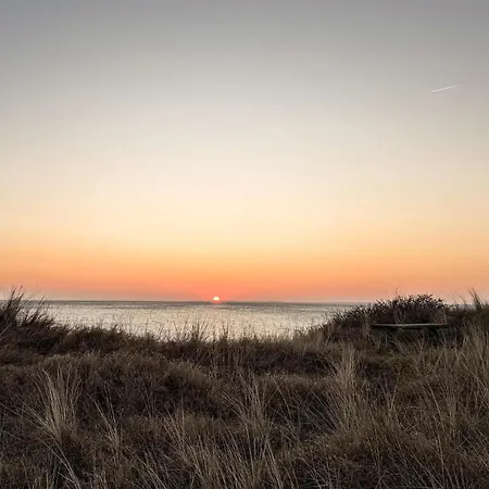 2 Bedroom Awesome In *