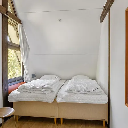 Holiday home 2 Bedroom Awesome In Humble